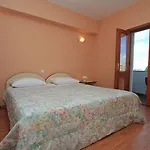 Dub Hotel 3*