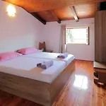 Dub Hotel 3*