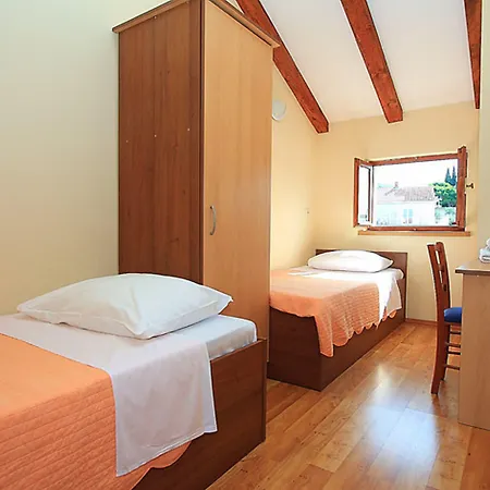 Hotel Dub 3*