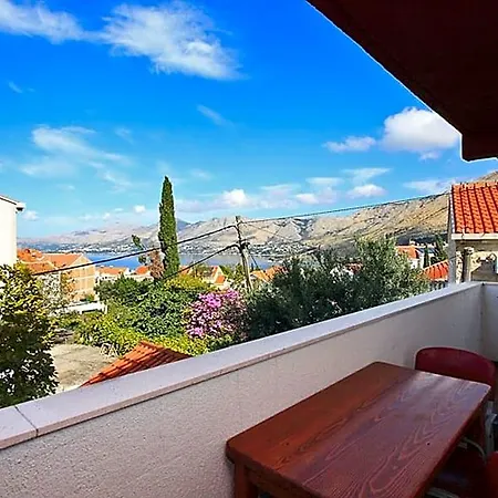 Dub Hotel 3*