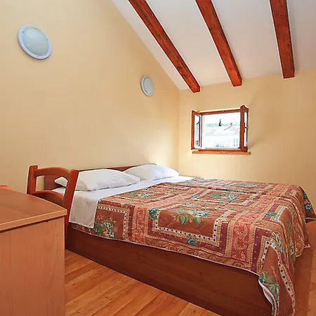 Dub Apartment